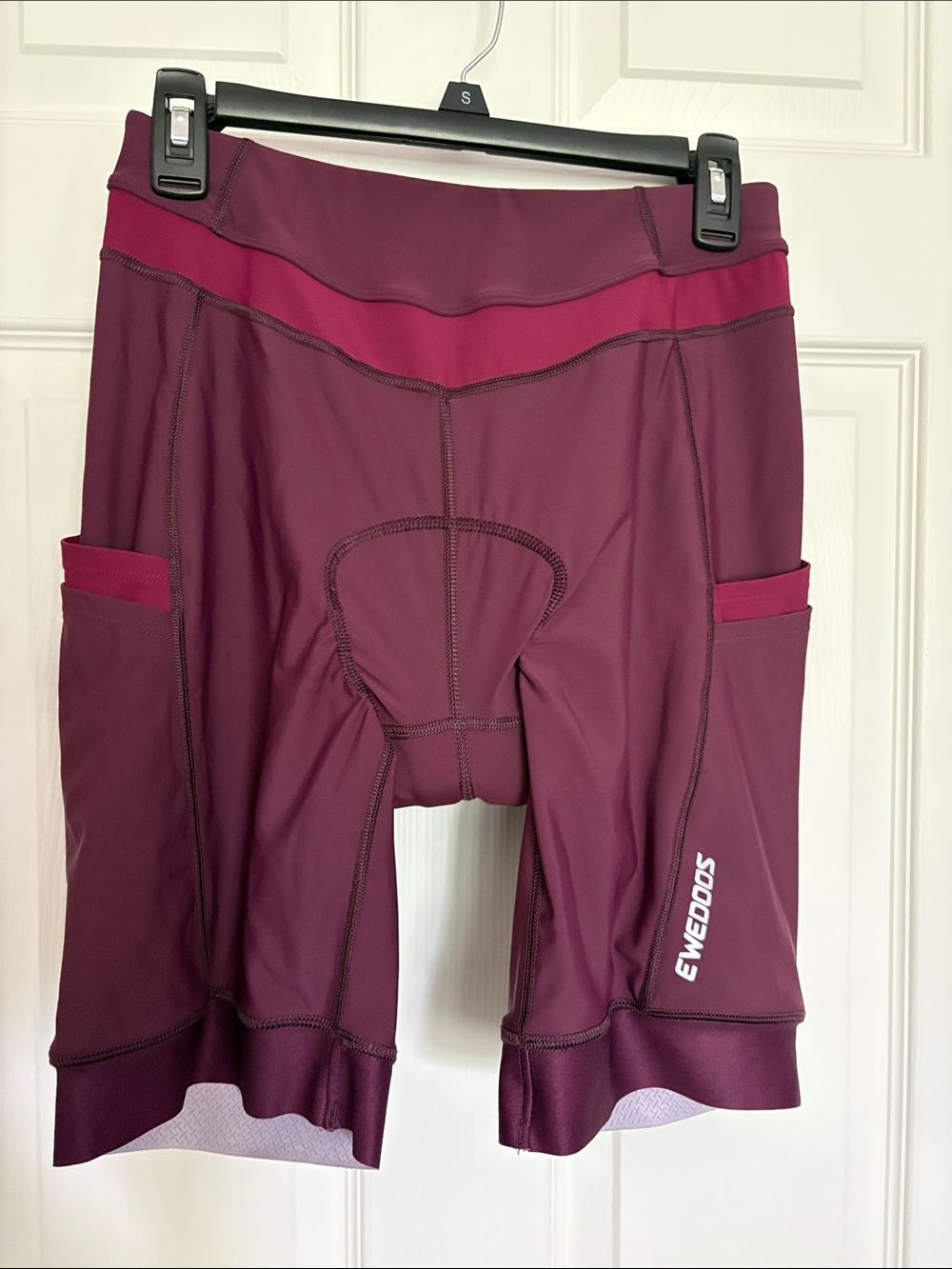 Ewedoos Women's Burgundy Bike Shorts with Pockets